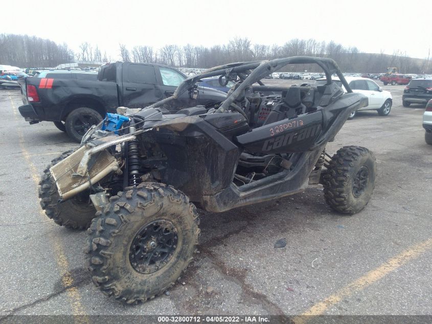 2017 CAN-AM MAVERICK X3 X DS TURBO R 3JBVDAW41HK000509