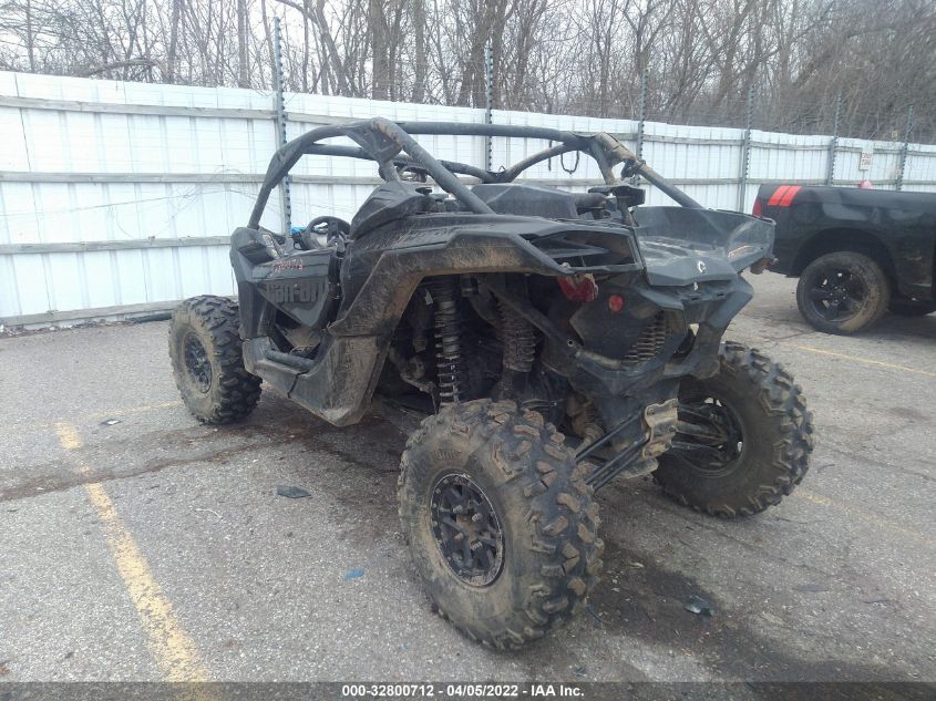 2017 CAN-AM MAVERICK X3 X DS TURBO R 3JBVDAW41HK000509