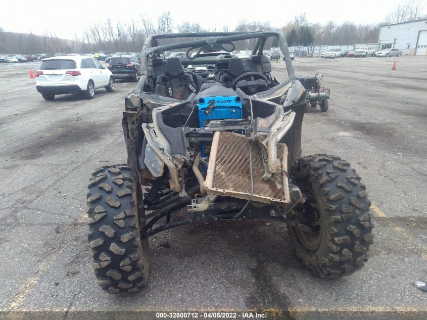 2017 CAN-AM MAVERICK X3 X DS TURBO R 3JBVDAW41HK000509