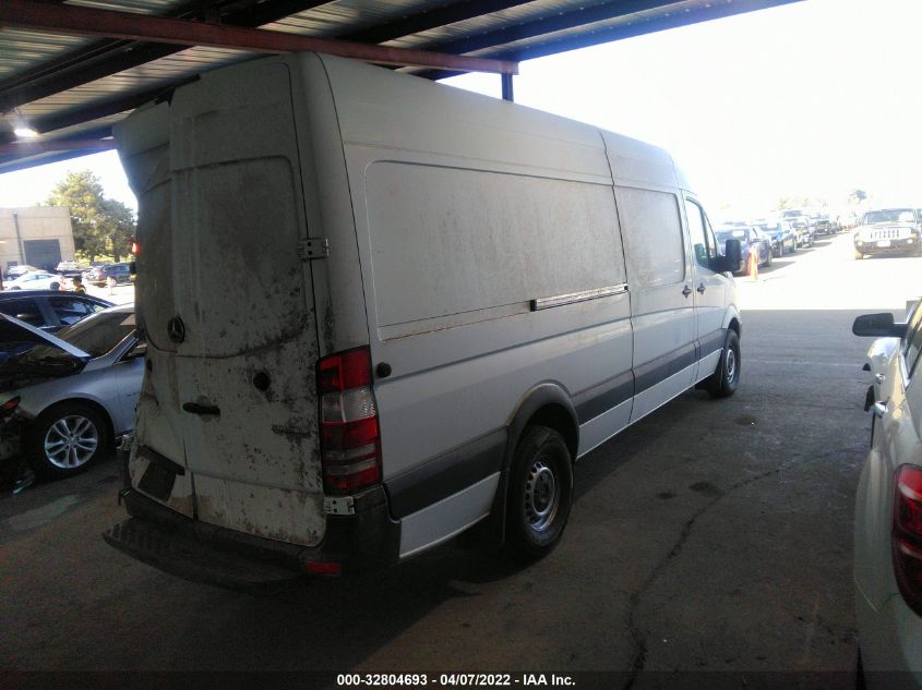 2017 MERCEDES-BENZ SPRINTER CARGO VAN WD3PE8CD9HP540277