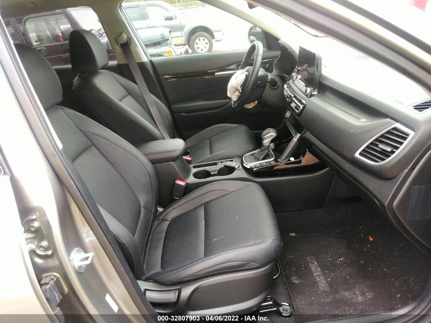 2021 KIA SELTOS SX KNDETCA2XM7175688