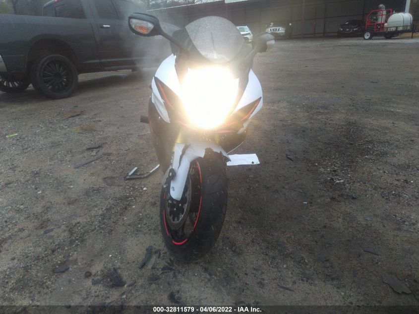 2019 SUZUKI GSX-R750 JS1GR7MA1K7100029