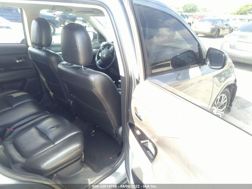 2016 MITSUBISHI OUTLANDER SE/SEL JA4AD3A35GZ012664