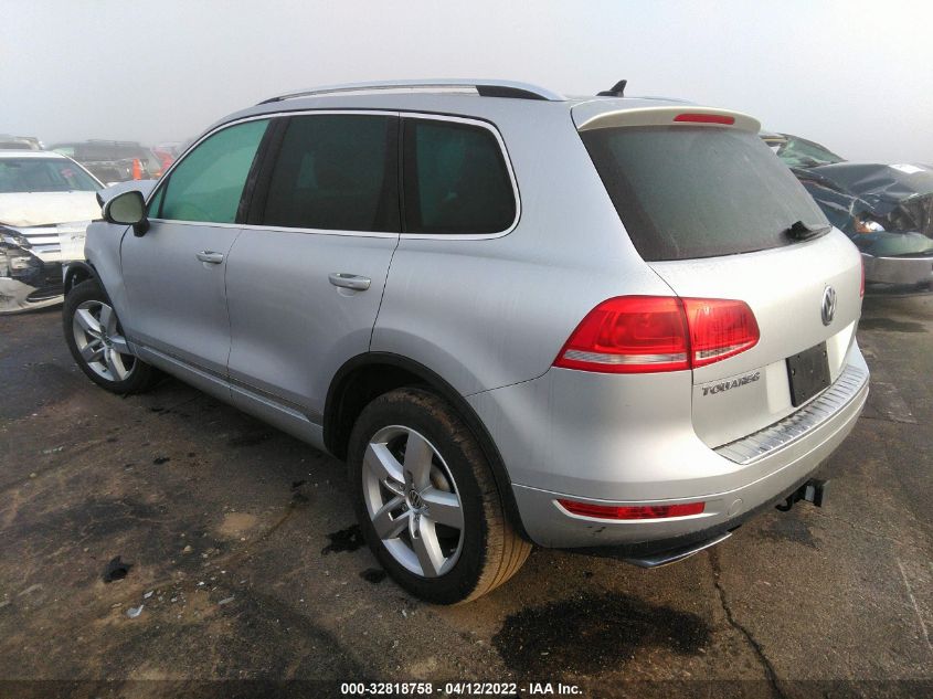2014 VOLKSWAGEN TOUAREG LUX WVGEP9BP1ED009124