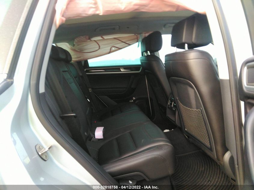 2014 VOLKSWAGEN TOUAREG LUX WVGEP9BP1ED009124