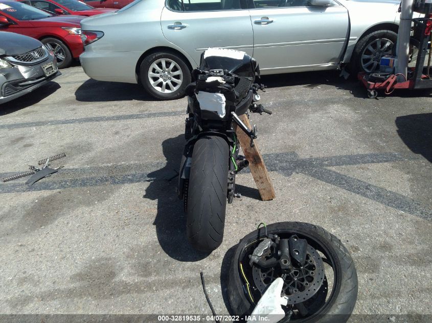 2011 SUZUKI GSX-R600 JS1GN7FA5B2103196