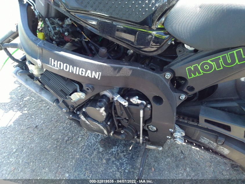 2011 SUZUKI GSX-R600 JS1GN7FA5B2103196