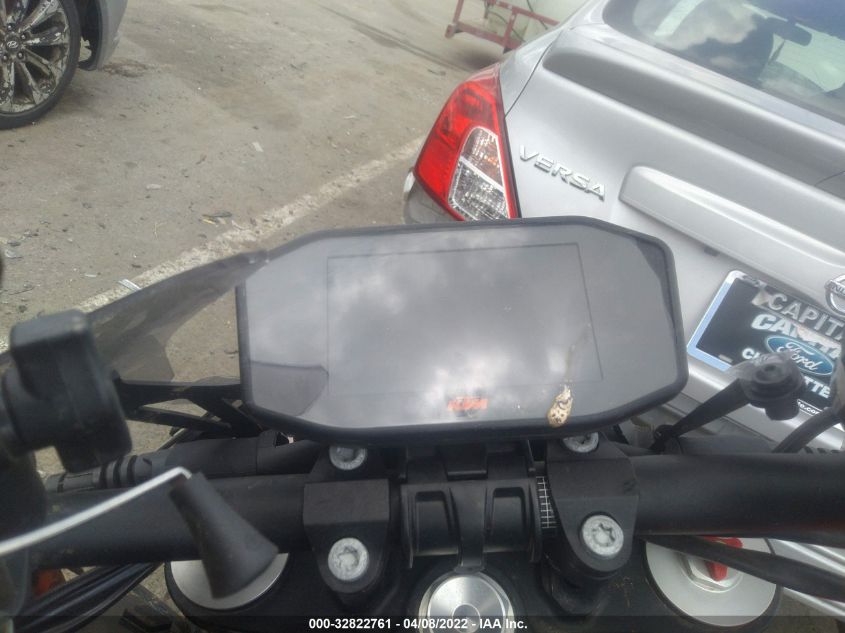 2019 KTM 1290 SUPER DUKE R VBKV39408KM906094