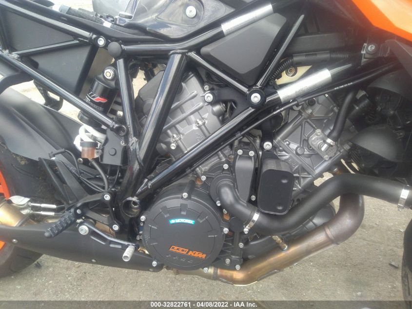 2019 KTM 1290 SUPER DUKE R VBKV39408KM906094