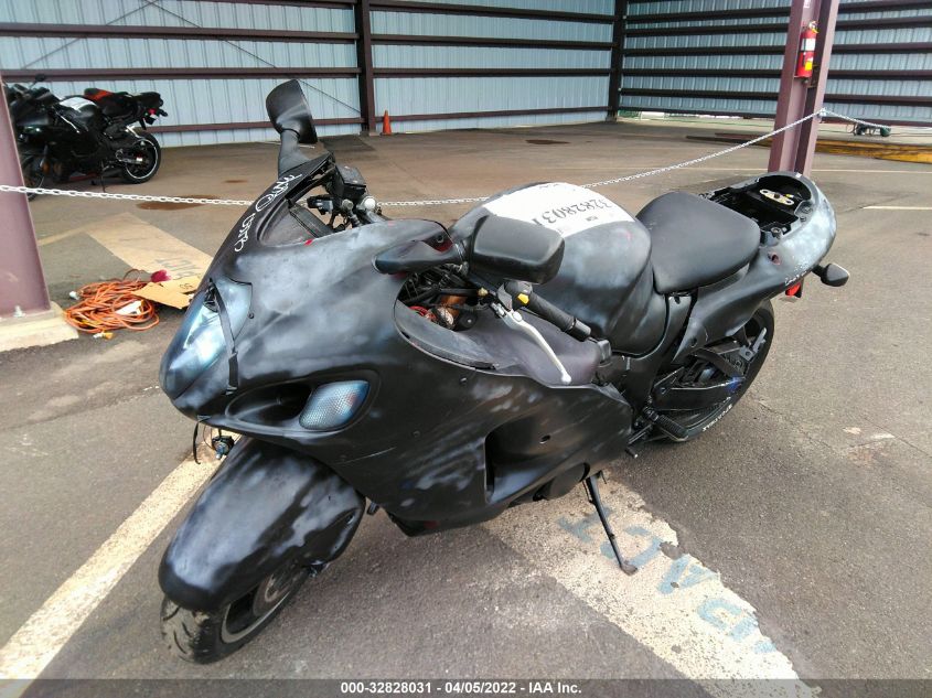 2005 SUZUKI GSX1300 RK5 JS1GW71A952105073