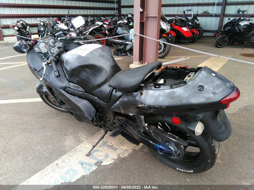 2005 SUZUKI GSX1300 RK5 JS1GW71A952105073
