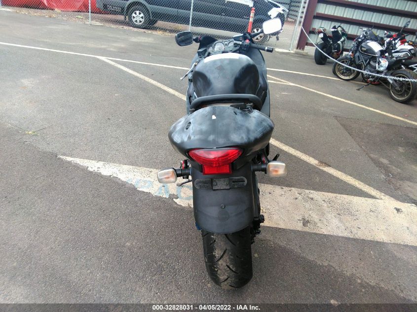 2005 SUZUKI GSX1300 RK5 JS1GW71A952105073