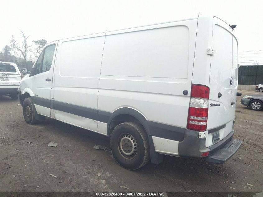 2013 MERCEDES-BENZ SPRINTER CARGO VANS WD3PE7CC7D5736824