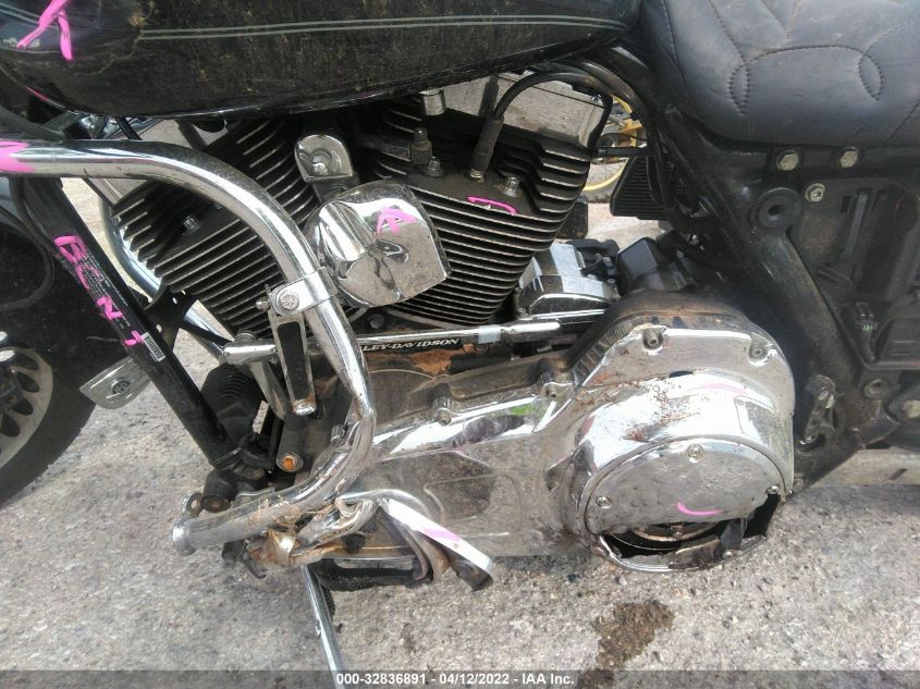 2011 HARLEY-DAVIDSON FLHR 1HD1FB417BB617080