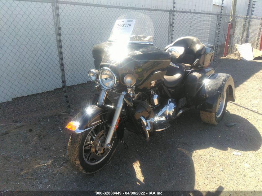 2011 HARLEY-DAVIDSON FLHTCUTG 1HD1MAM19BB855366