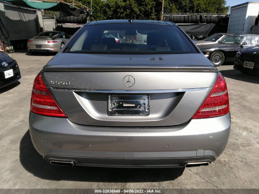 2013 MERCEDES-BENZ S-CLASS S 550 WDDNG7DB5DA531223