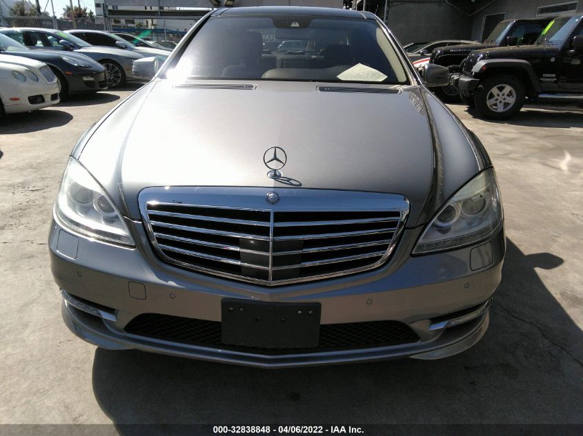 2013 MERCEDES-BENZ S-CLASS S 550 WDDNG7DB5DA531223