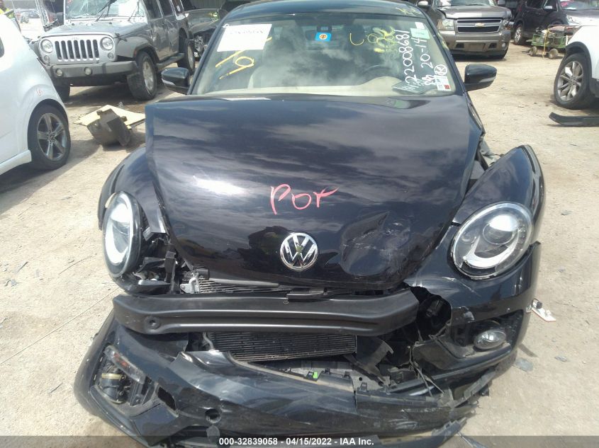 2018 VOLKSWAGEN BEETLE SE 3VWJD7AT1JM713365