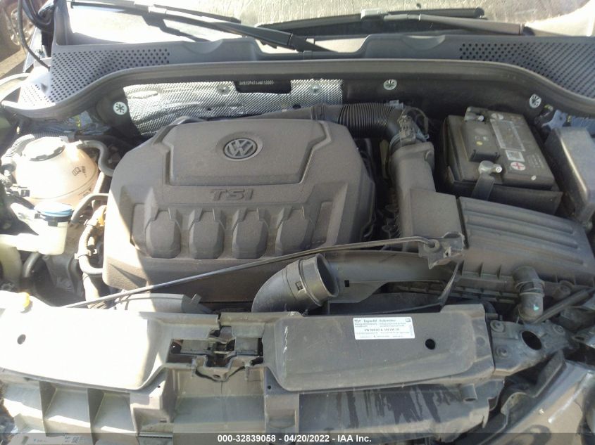 2018 VOLKSWAGEN BEETLE SE 3VWJD7AT1JM713365