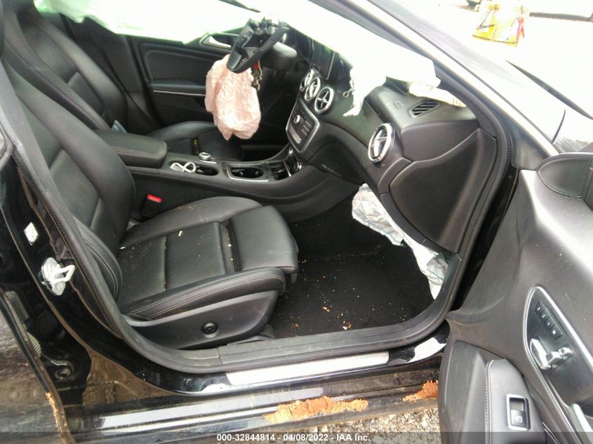 2018 MERCEDES-BENZ CLA CLA 250 WDDSJ4GB7JN583228