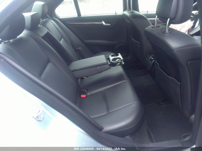 2013 MERCEDES-BENZ C-CLASS C 300 WDDGF8AB2DR261777