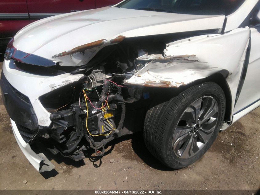 2015 HYUNDAI SONATA HYBRID LIMITED KMHEC4A47FA129146