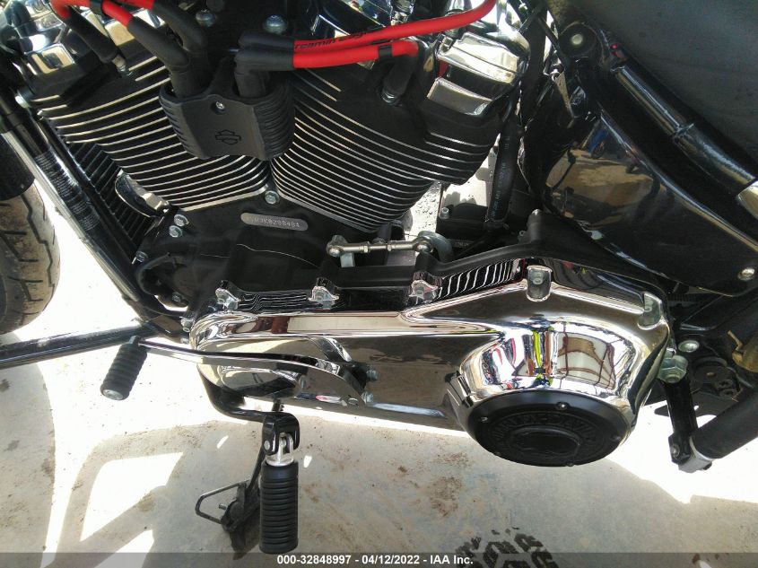 2019 HARLEY-DAVIDSON FXLR 1HD1YNJ20KB028848