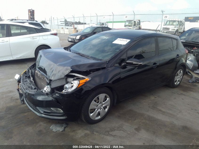 2016 KIA FORTE 5-DOOR LX KNAFK5A85G5597663