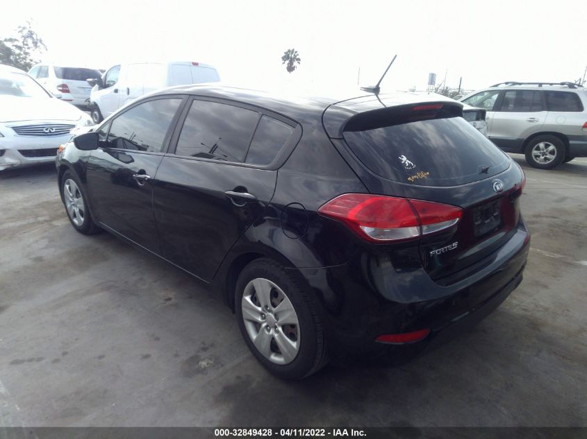 2016 KIA FORTE 5-DOOR LX KNAFK5A85G5597663