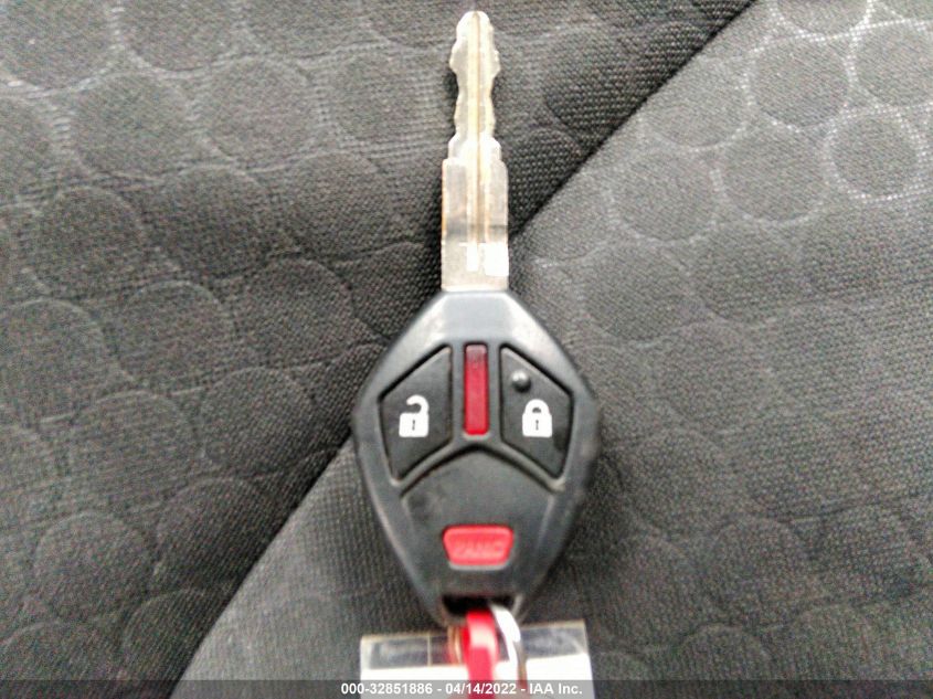 2015 MITSUBISHI MIRAGE DE/RF ML32A3HJ7FH014351