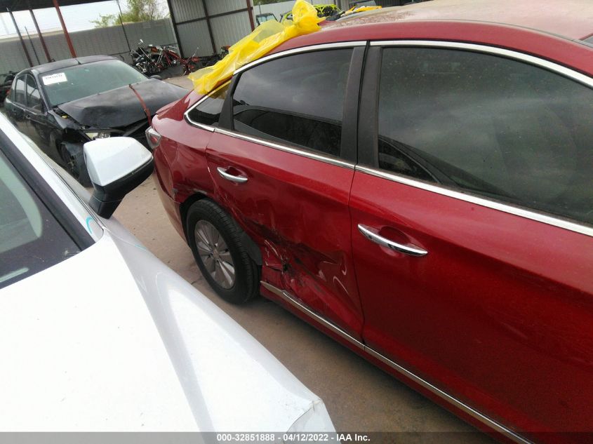 2016 HYUNDAI SONATA HYBRID SE KMHE24L13GA015362