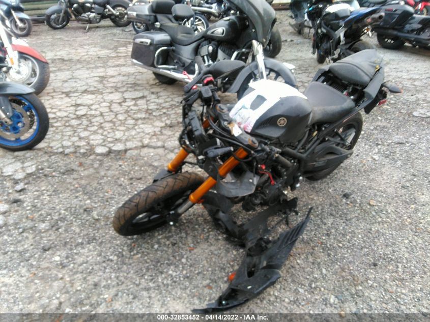 2019 YAMAHA YZFR3 MH3RH17Y2KK001726