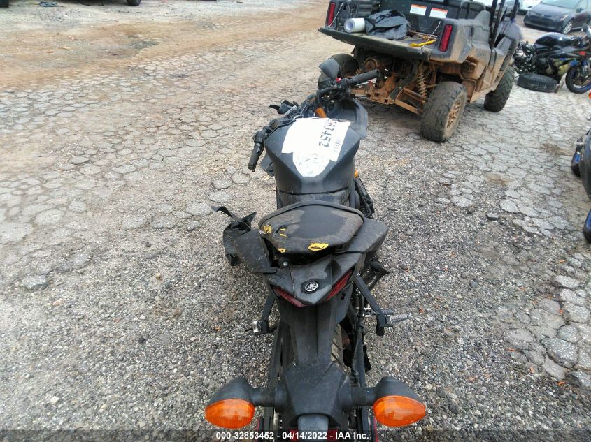 2019 YAMAHA YZFR3 MH3RH17Y2KK001726