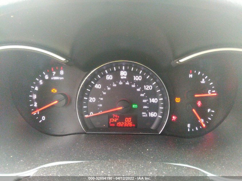 2015 KIA SORENTO LX 5XYKT4A69FG627681
