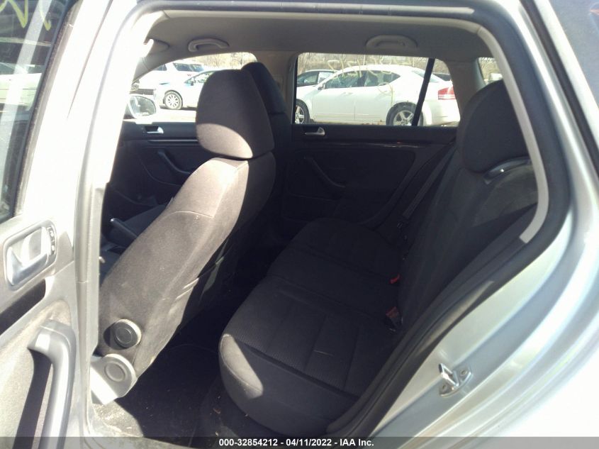 2014 VOLKSWAGEN JETTA SPORTWAGEN S 3VWKP7AJ8EM622674