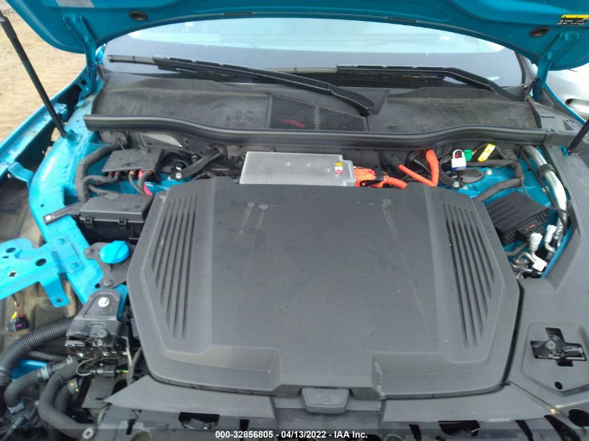2019 AUDI E-TRON PREMIUM PLUS WA1LAAGE3KB009519
