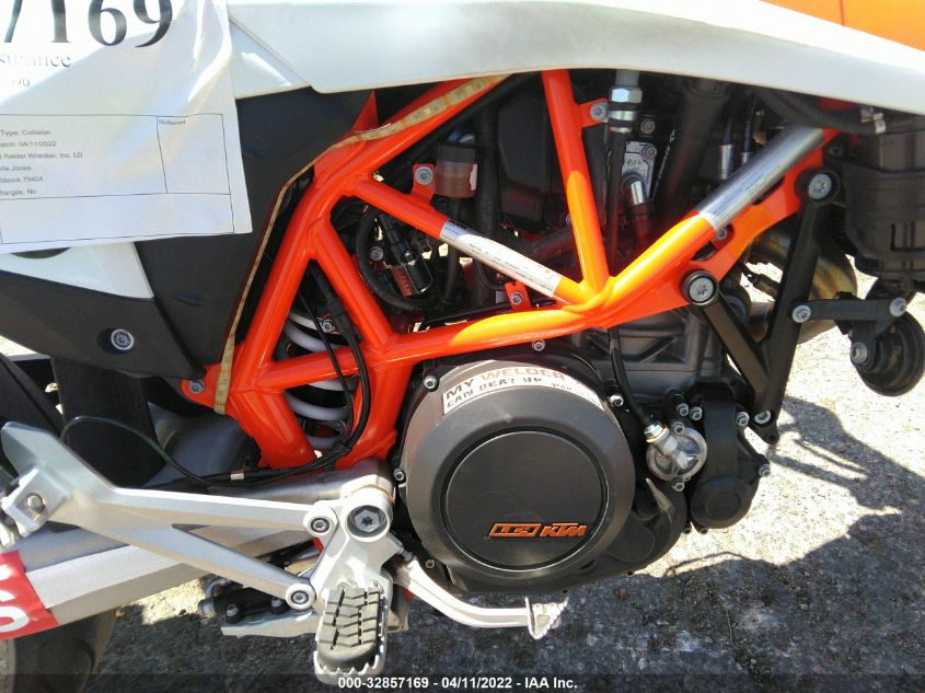 2020 KTM 690 SMC R VBKLSV402LM780173
