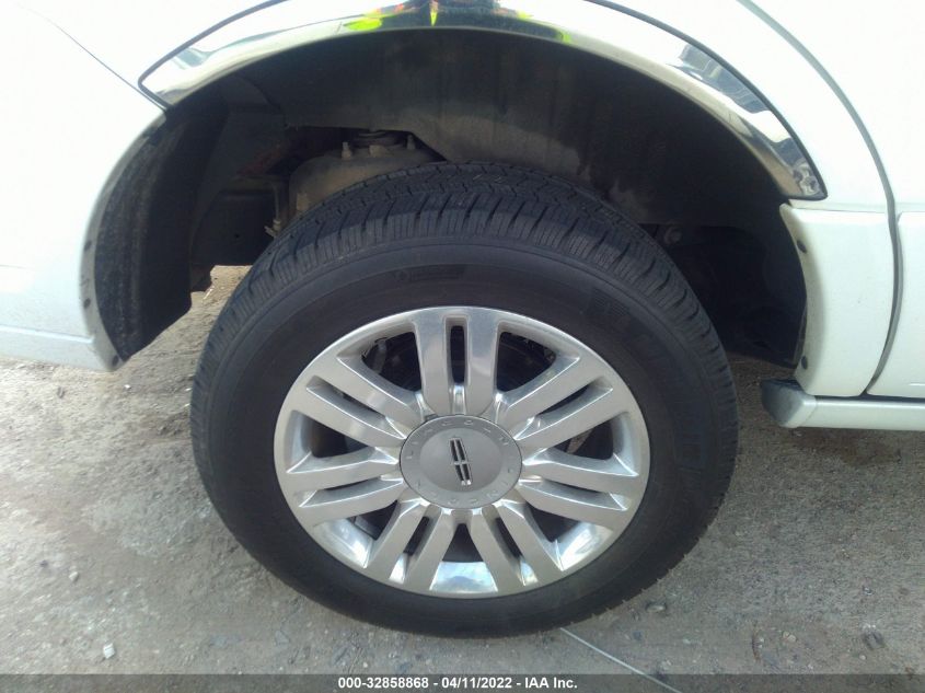 2014 LINCOLN NAVIGATOR 5LMJJ2H53EEL08747