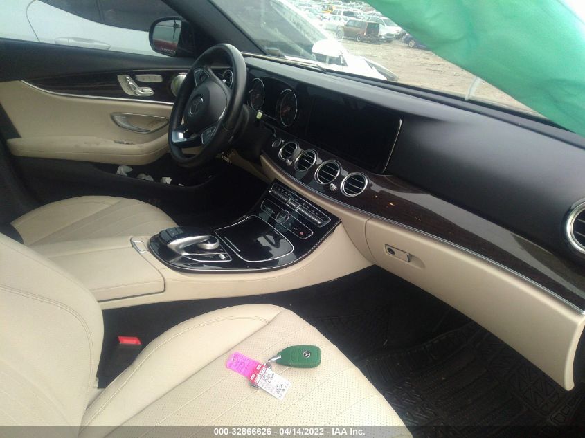 2017 MERCEDES-BENZ E-CLASS E 300 WDDZF4KB0HA049691