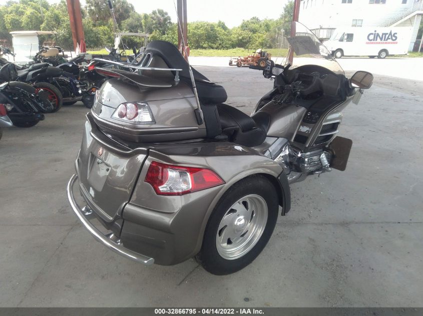 2006 HONDA GL1800 1HFSC47L16A501818