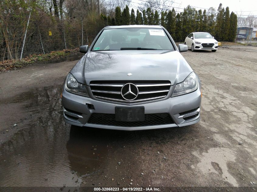 2014 MERCEDES-BENZ C-CLASS C 300 WDDGF8AB6EA908956