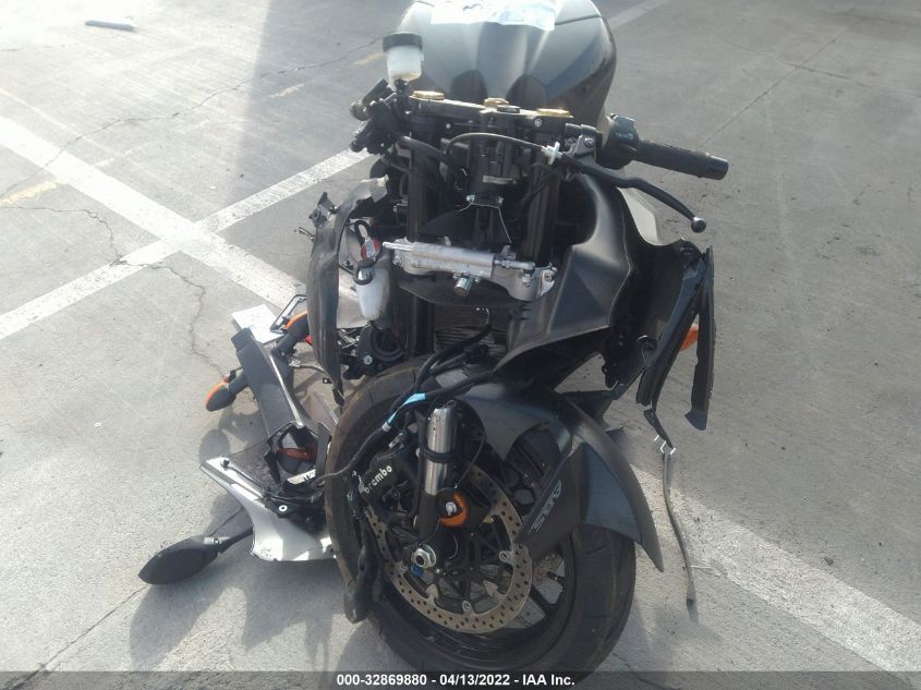 2022 SUZUKI GSX-R1000 JS1DM11F1N7100034