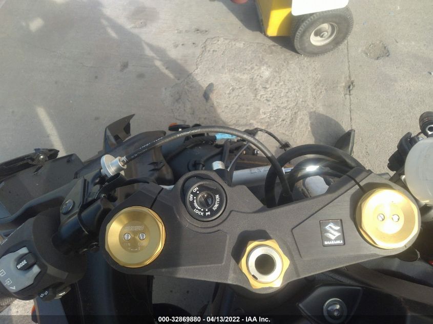 2022 SUZUKI GSX-R1000 JS1DM11F1N7100034