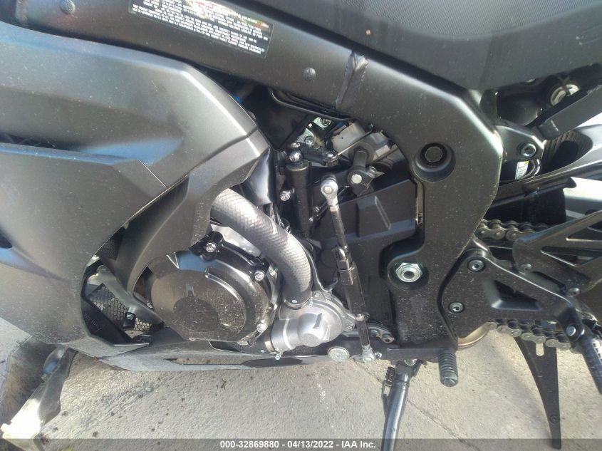 2022 SUZUKI GSX-R1000 JS1DM11F1N7100034