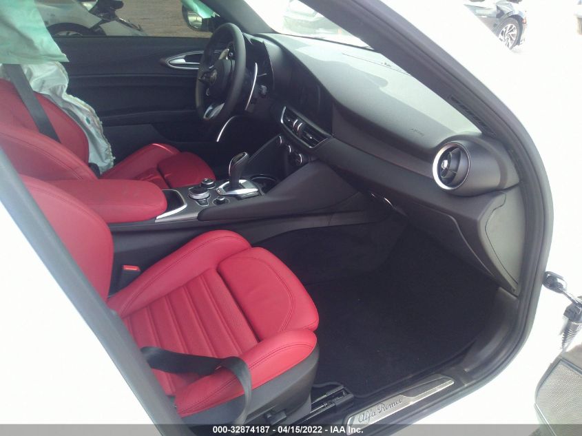 2022 ALFA ROMEO GIULIA VELOCE ZARFAMBN0N7659773