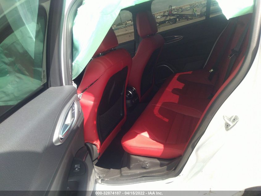 2022 ALFA ROMEO GIULIA VELOCE ZARFAMBN0N7659773