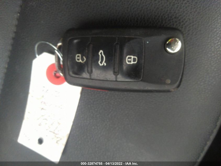 2013 VOLKSWAGEN BEETLE COUPE 2.5L 3VWJP7AT7DM662935