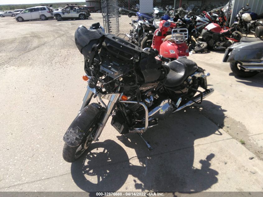 2019 HARLEY-DAVIDSON FLHX 1HD1KBC19KB630345