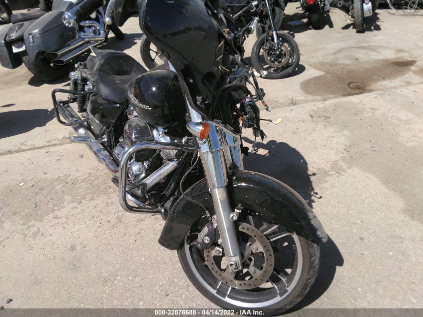 2019 HARLEY-DAVIDSON FLHX 1HD1KBC19KB630345