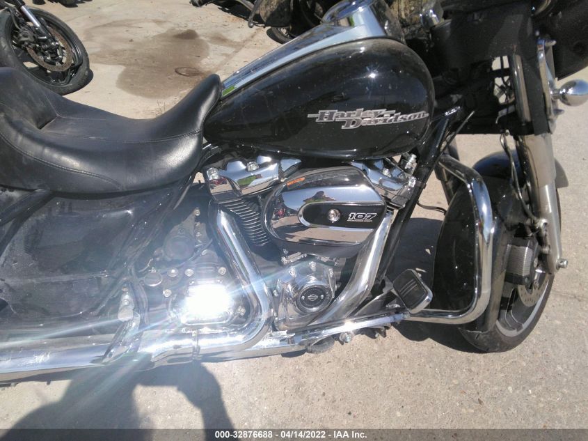 2019 HARLEY-DAVIDSON FLHX 1HD1KBC19KB630345
